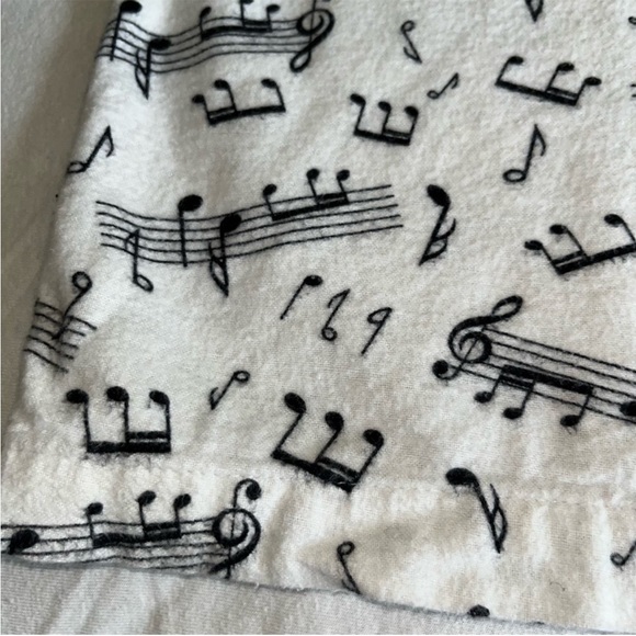 100% Cotton Flannel Pajama Pants Music Notes Size Large - Picture 2 of 4